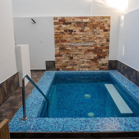 2Br-3Ba Condo Block From Beach W Rooftop Jacuzzi Mazatlán Esterno foto