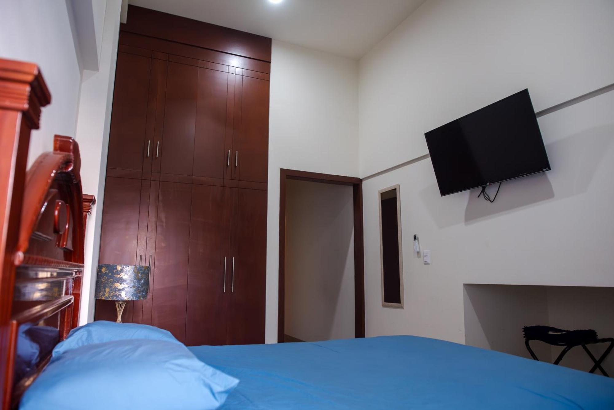 2Br-3Ba Condo Block From Beach W Rooftop Jacuzzi Mazatlán Esterno foto